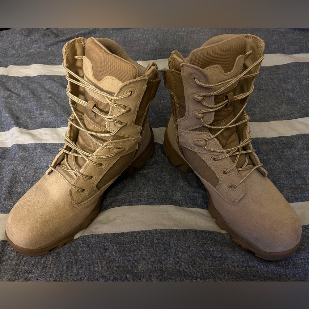 Bates Men's Gx-8 Composite Toe Side Zip Work Boot